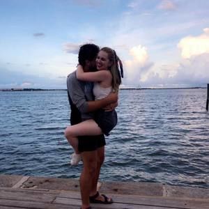 Meet your Posher, Courtney